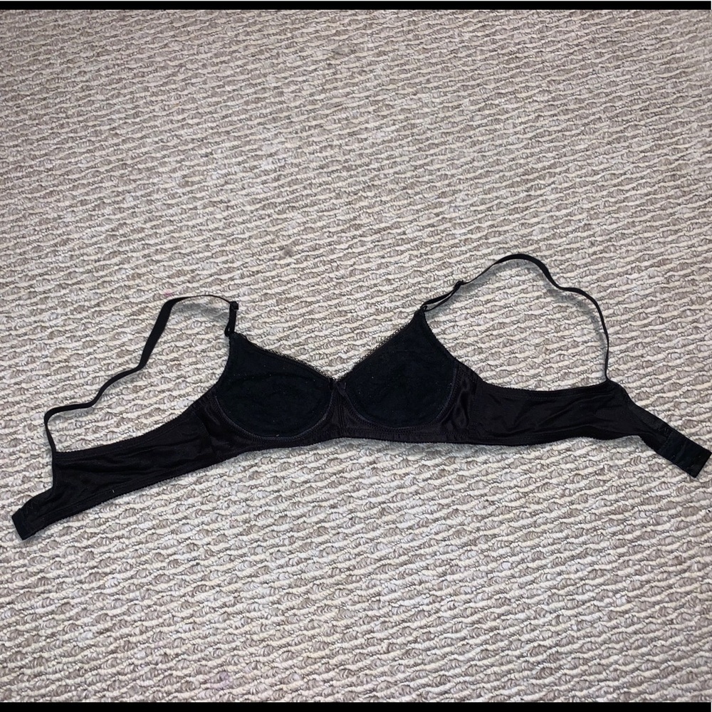 so-en black bra size 34A